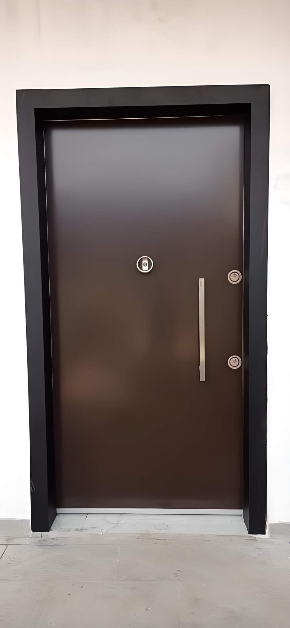 Porte blindée imposante