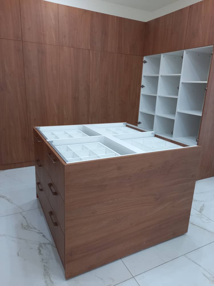 Dressing avec îlot central